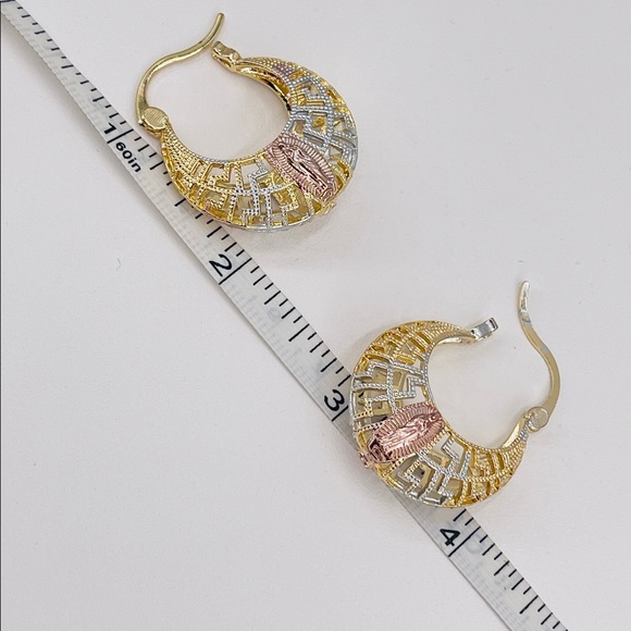 14k gold plated Virgin of Guadalupe earrings - Picture 4 of 4